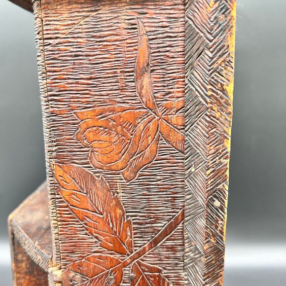 Antique clock Pyrography Wood Burned Carved Wood clock roses - Picture 8 of 10